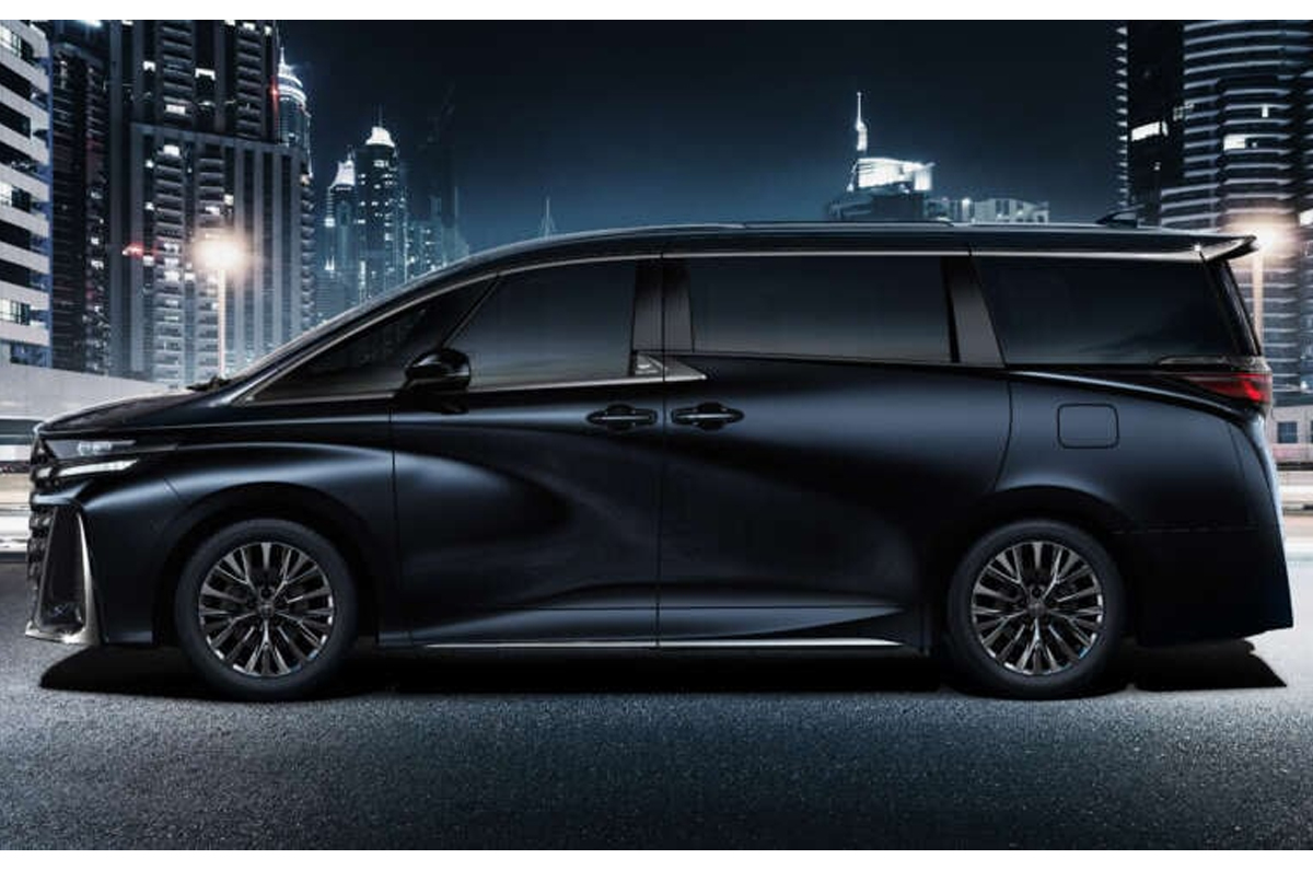 New Toyota Vellfire side profile